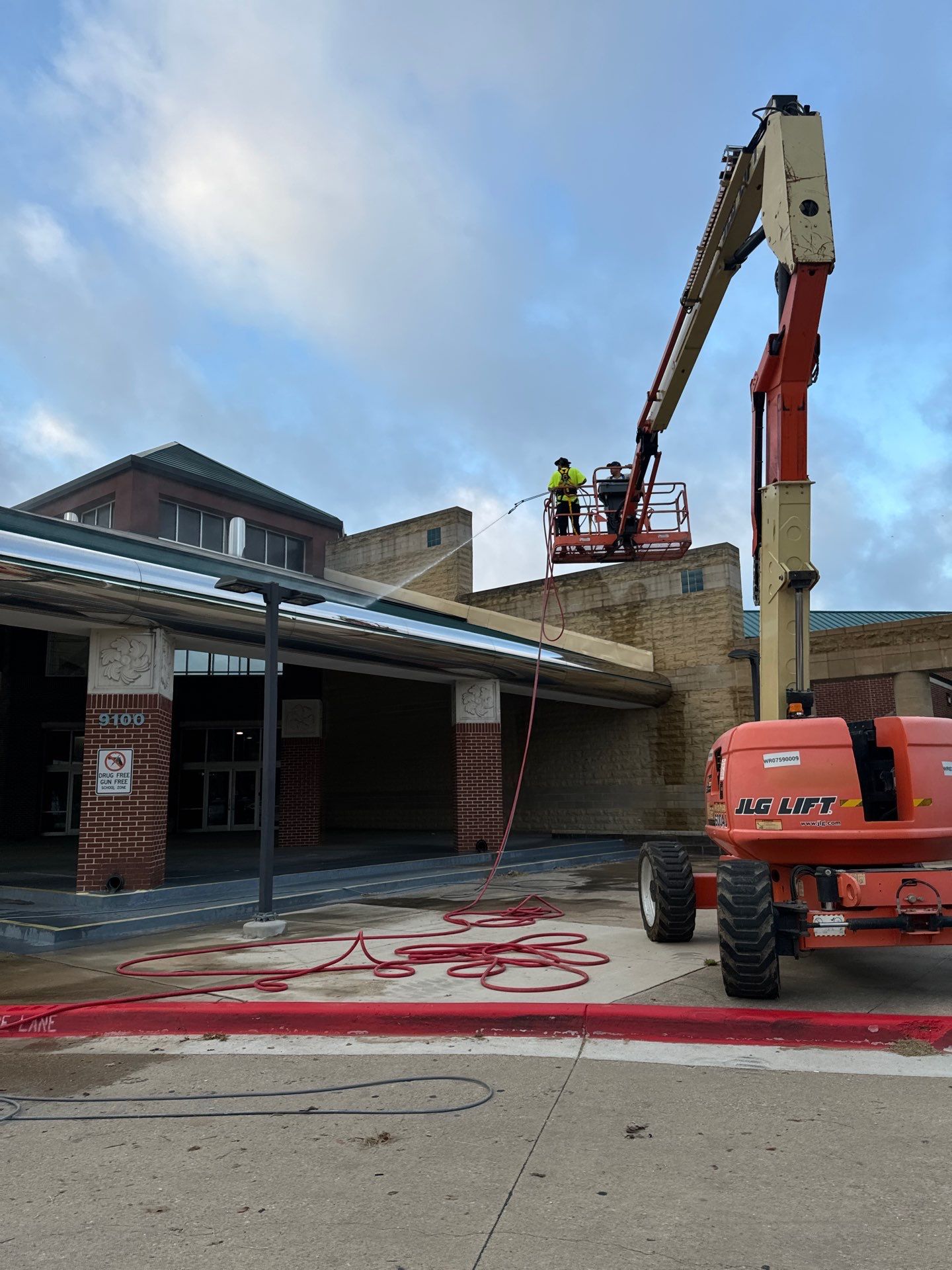 Metal Building & Metal Roof Cleaning